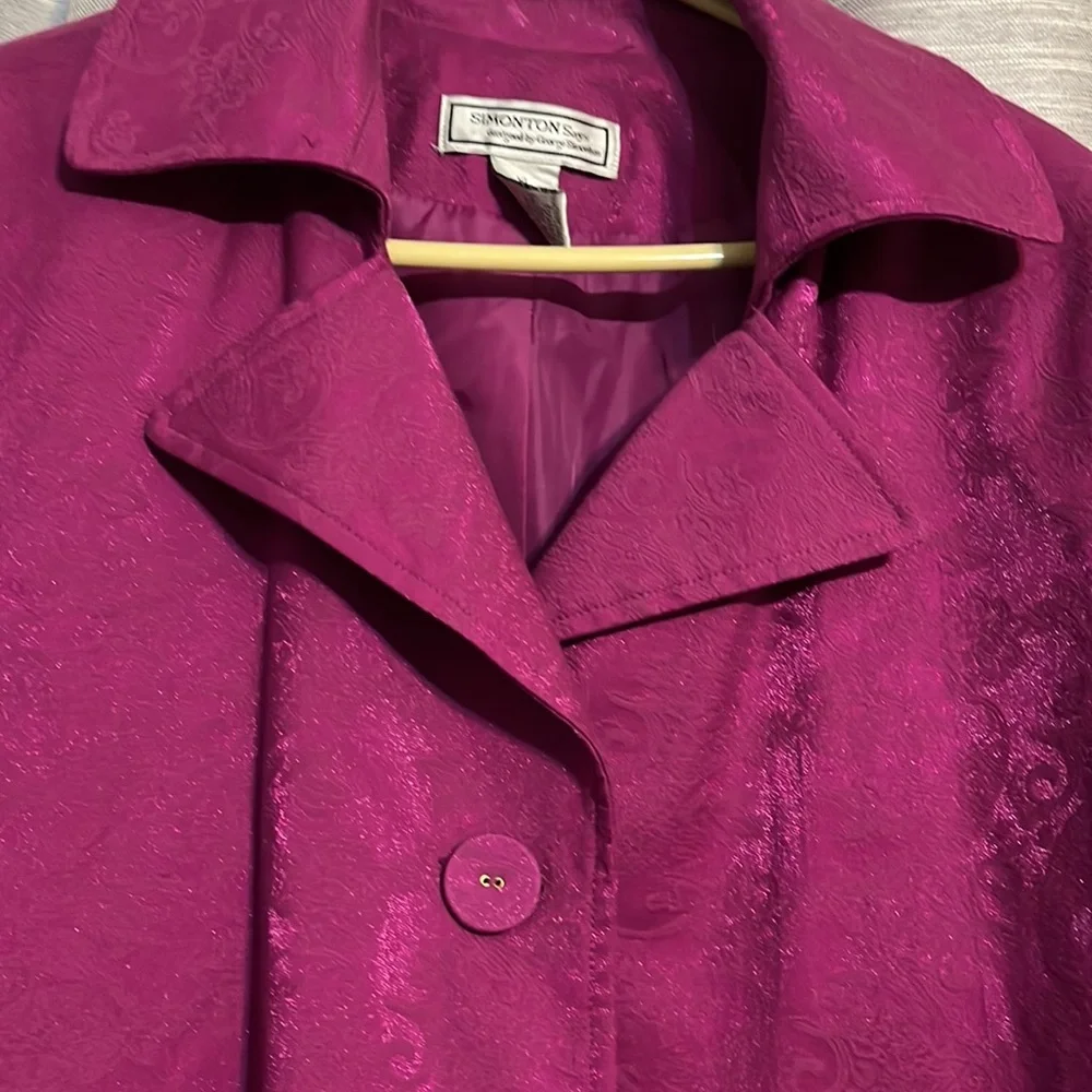 Beautiful jacket - Picture 2 of 6